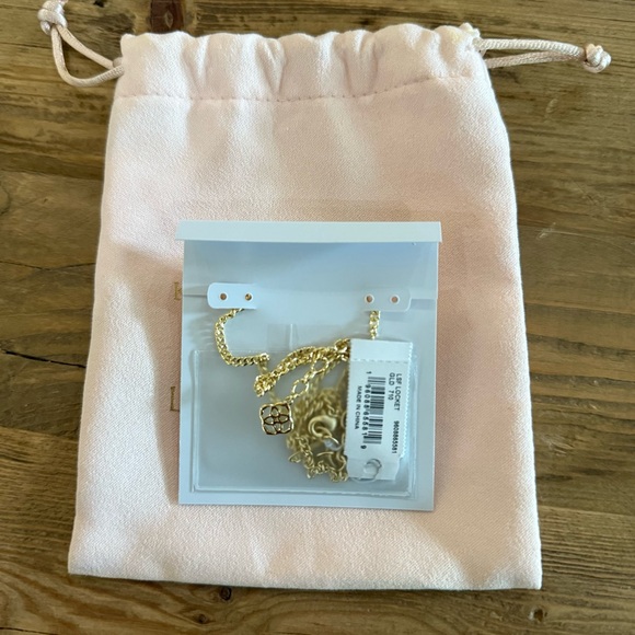 NEW Kendra Scott x LoveShackFancy Locket Necklace - Picture 2 of 3